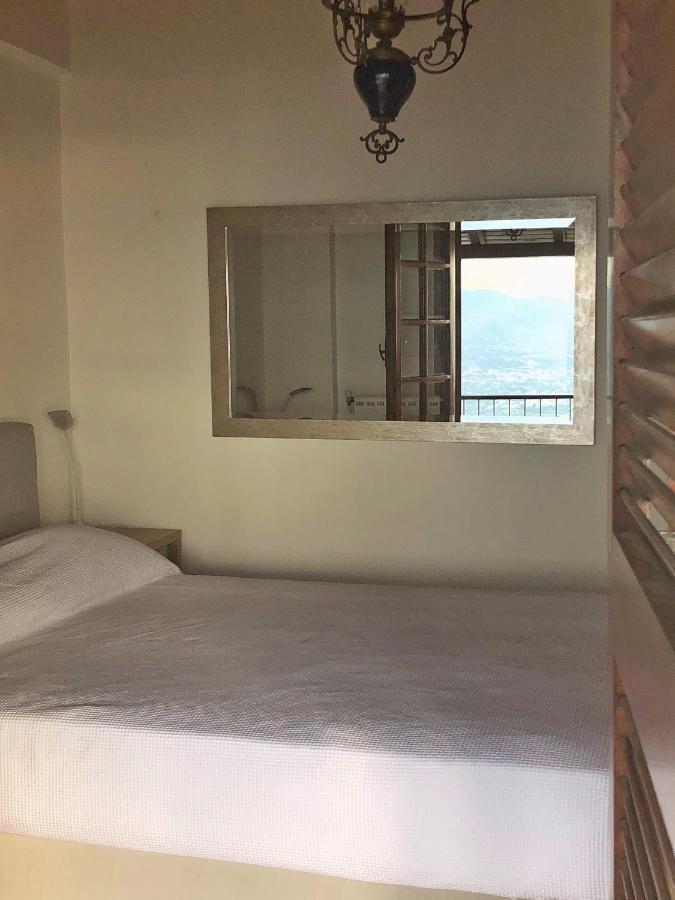 Gaia Guest House 칼라마타 외부 사진